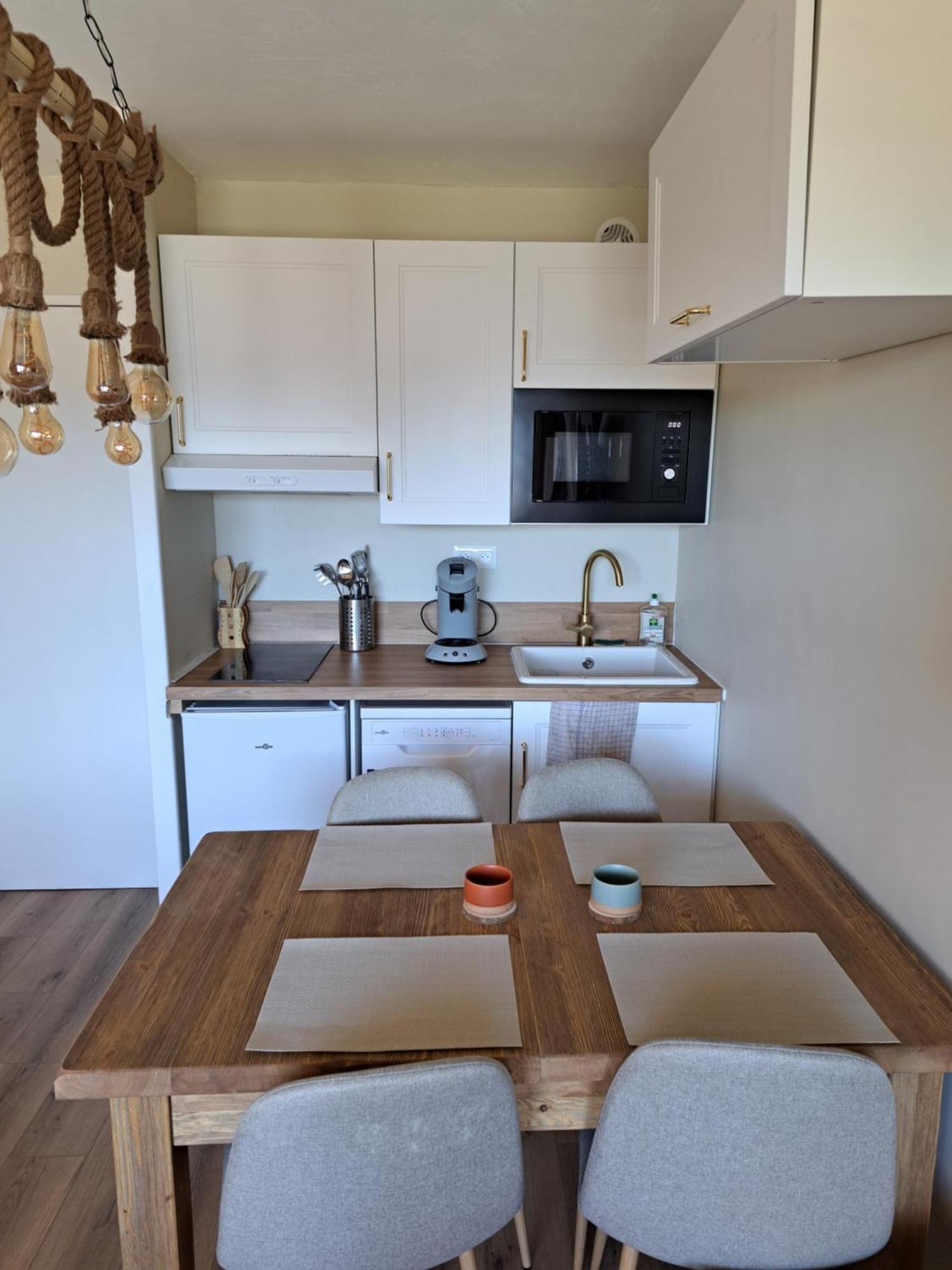 Studio Cabine 4 Couchages, Vue Face Aux Montagnes Font-Romeu-Odeillo-Via Esterno foto
